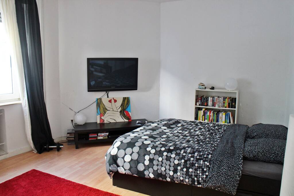 Schlafzimmer - TV