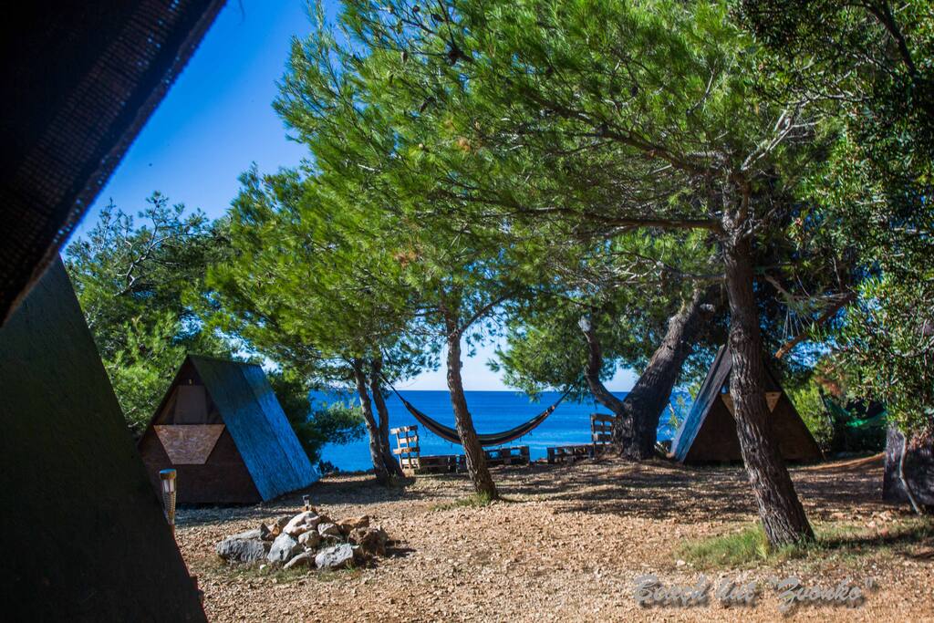 Beach Hut Zvonko - Garden view
