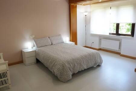 MODERNO, CÉNTRICO, WIFI! (Loft Avda.Portugal)