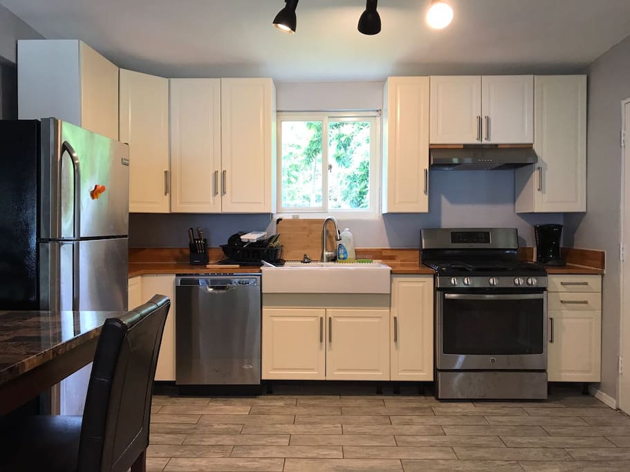 Full equipped kitchen including dishwasher