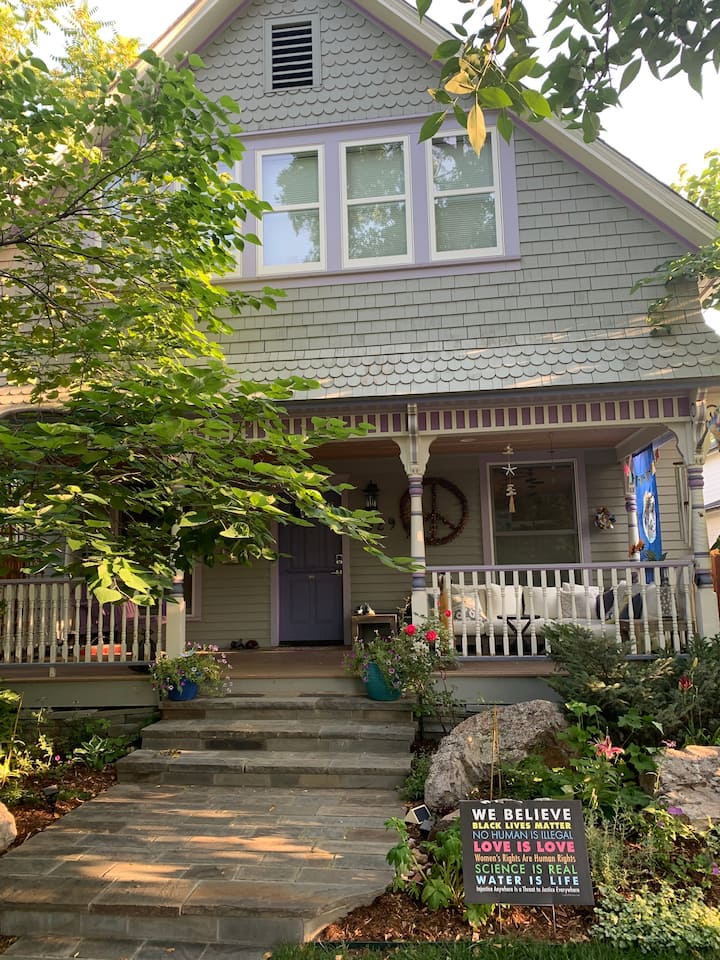 1901 Downtown Boulder Victorian Houses for Rent in Boulder, Colorado