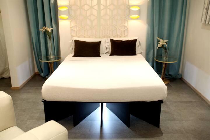 402 Gran Via – Malasaña