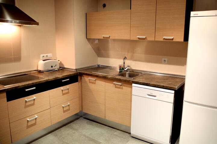 402 Gran Via – Malasaña gallery image 5