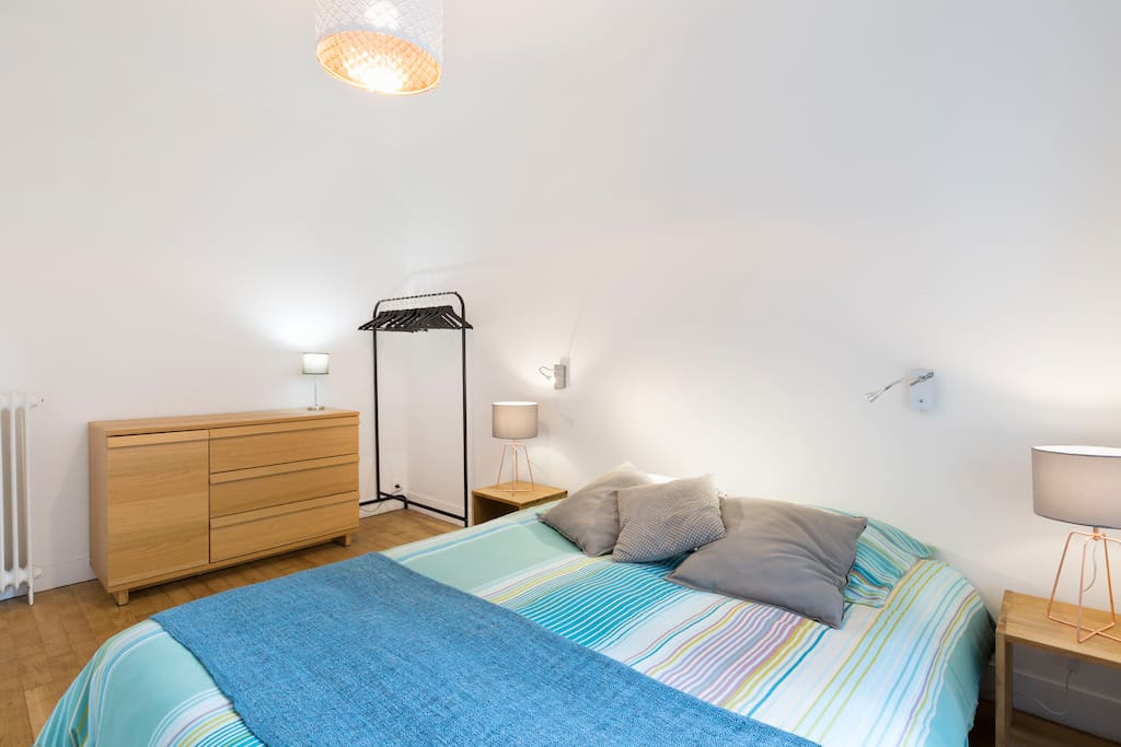 1ère chambre, lit 160x200cm