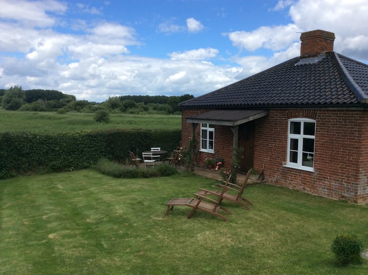 Rockland Saint Mary Vacation Rentals & Homes England, United Kingdom