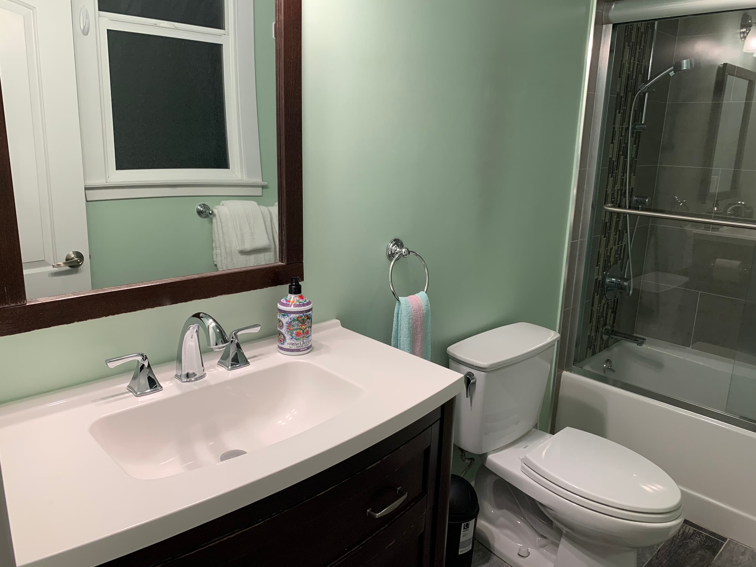 Home in San Francisco · ★4.92 · 3 bedrooms · 3 beds · 2 baths - Image 26