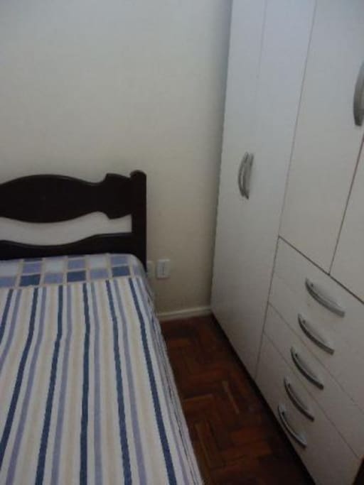Quarto 2 - Cama de solteiro