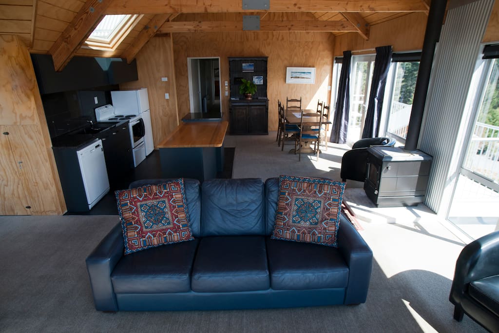 Spacious lounge , dining & kitchen