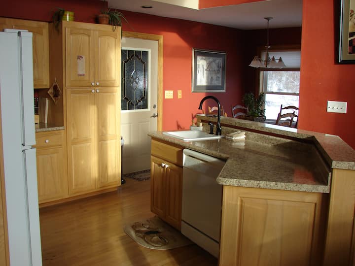 Spectacular View of Amish Country Houses for Rent in Cashton