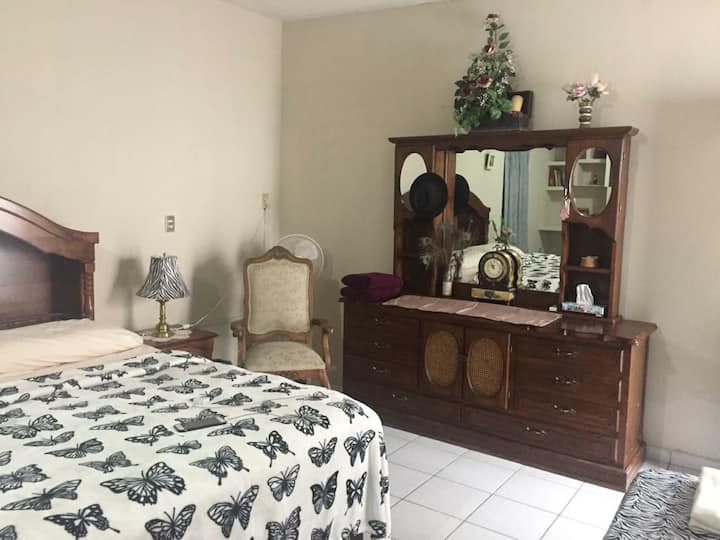 Hermoso Apartamento En Col. Olivares - Hermosillo
