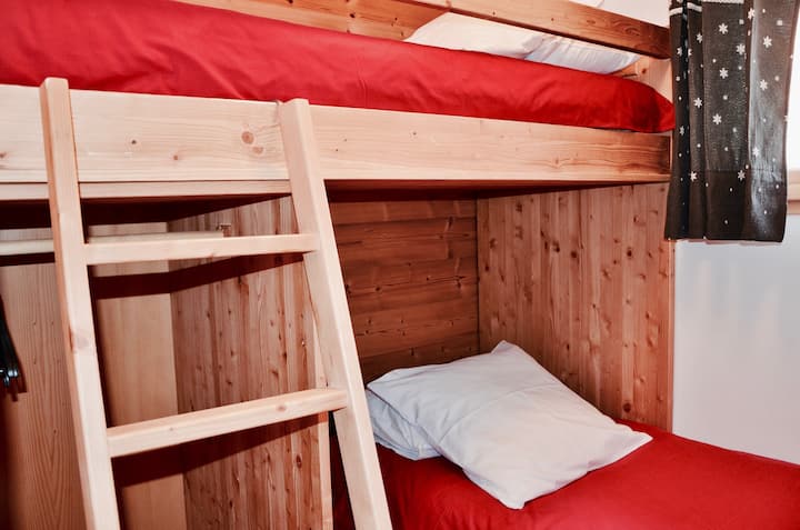 საძინებელი 4