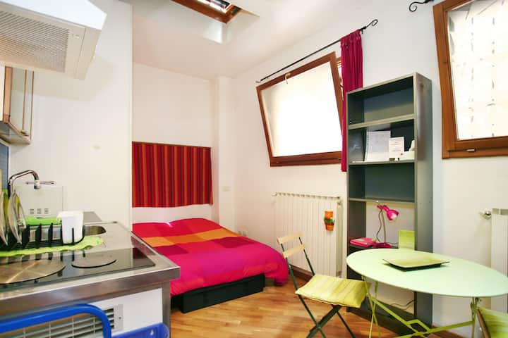 Micro Studio Apartment Santo Spirito