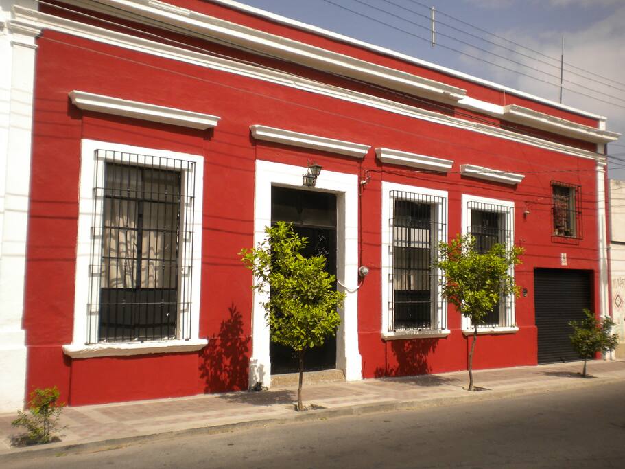 Mexican Casona located in down town GDL. Houses for Rent in