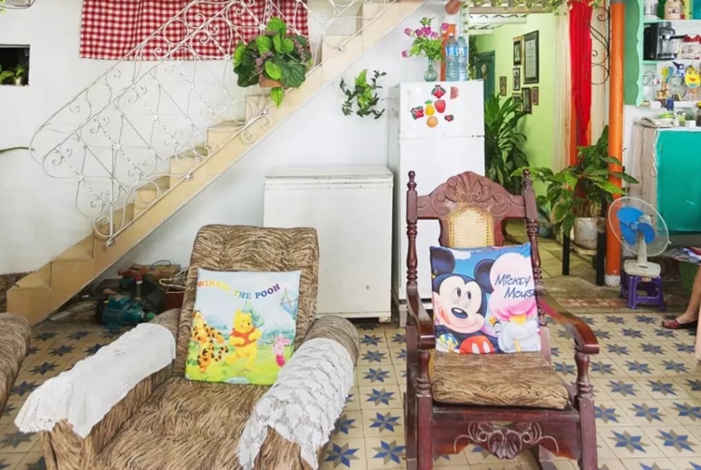 Carmen's casa has what is truly one of the best locations in Havana. . . and yet that is still somehow surpassed by her warm, generous, welcoming approach to hosting.
~Angelique~
