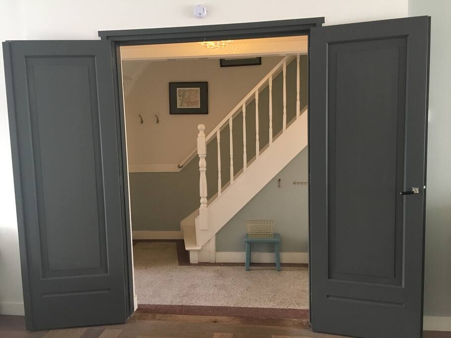Door to hall