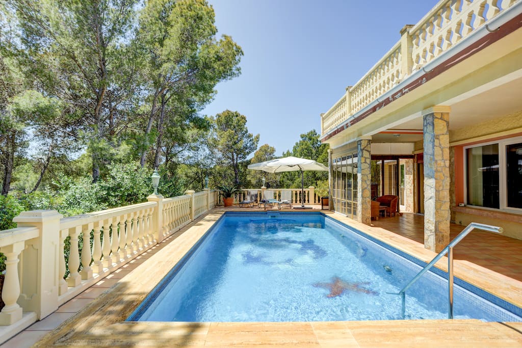 pool area