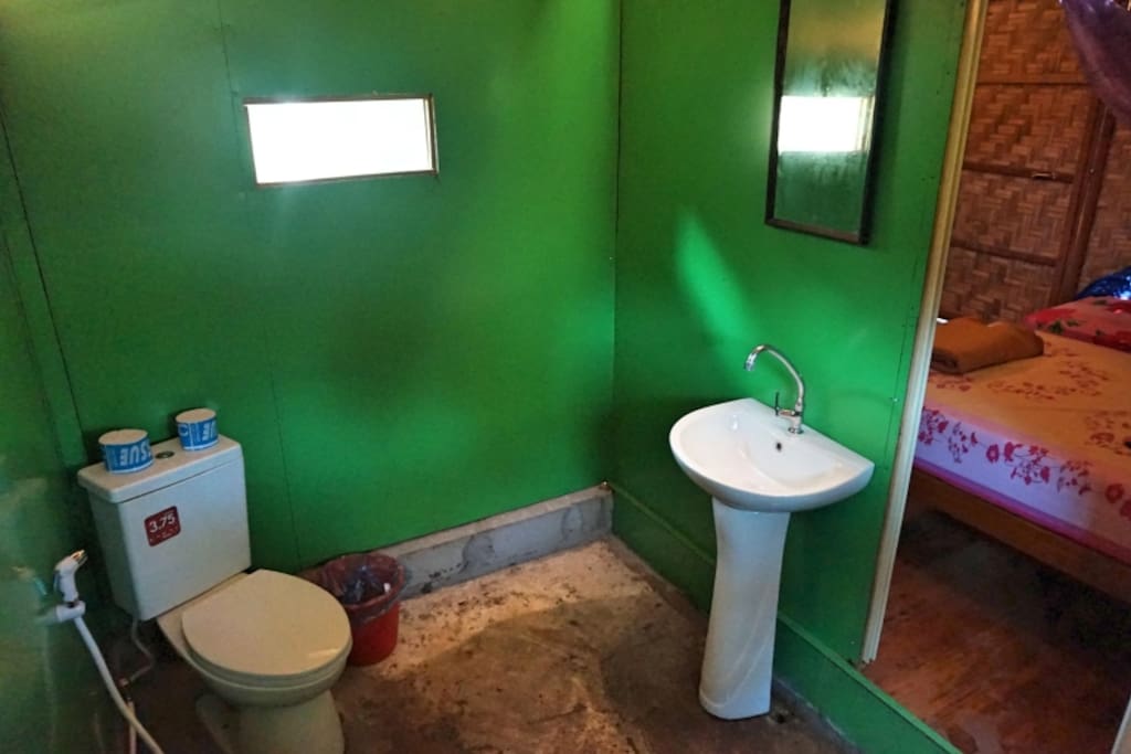 Western bathroom, ensuite