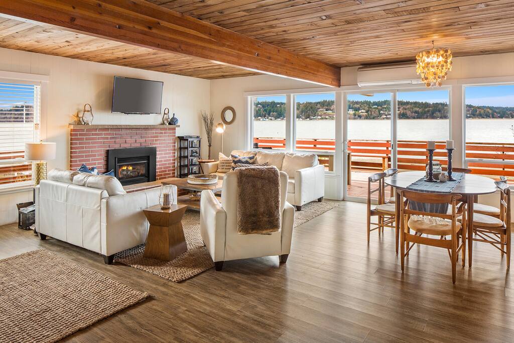 An open floor plan is ideal for gathering and enjoying the views.