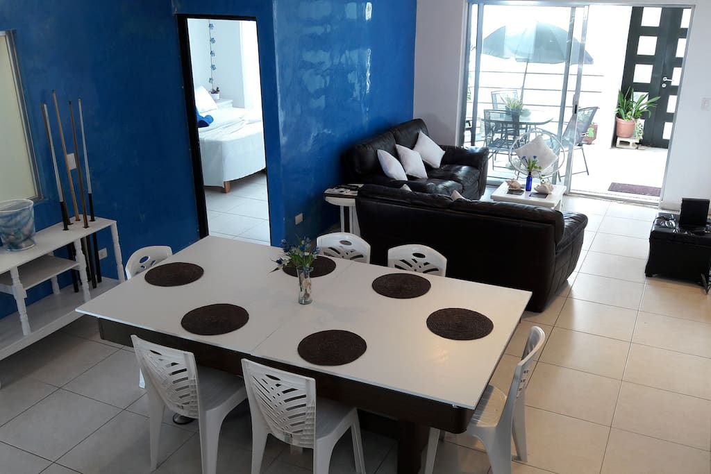 Dining Table for 6 people
