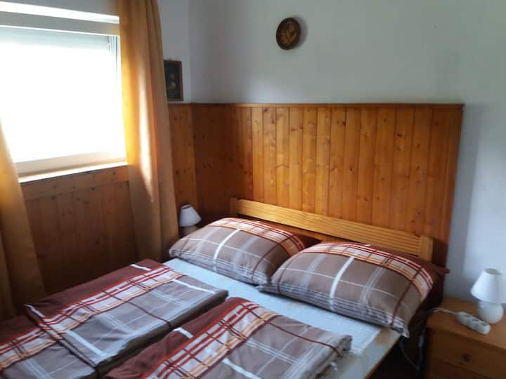 Brunt sovrum (andra sovrum)