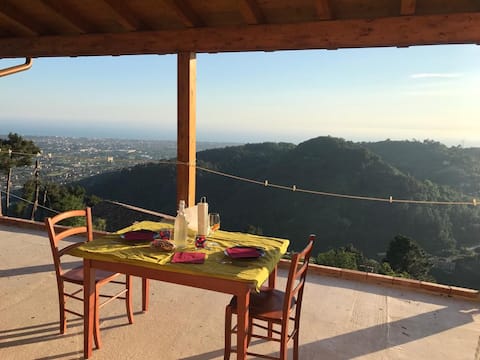 Popular Airbnb listing: Hillside house with stunning Versilia sea view in Pietrasanta