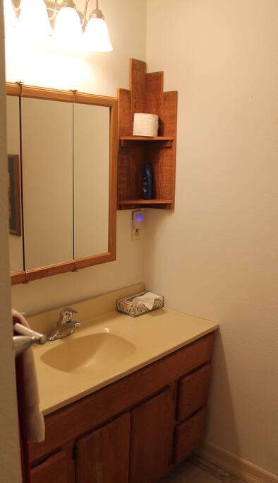 Private bathroom /shower
