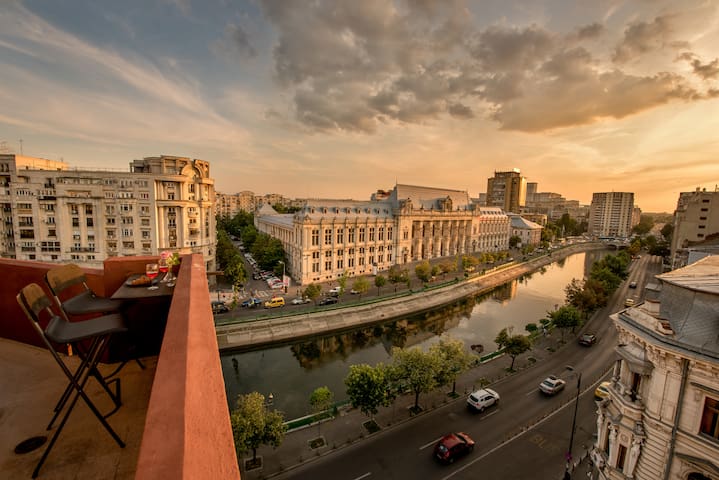 ❤️BEST VIEW Bucharest - Rooftop Unique Baroque Apt