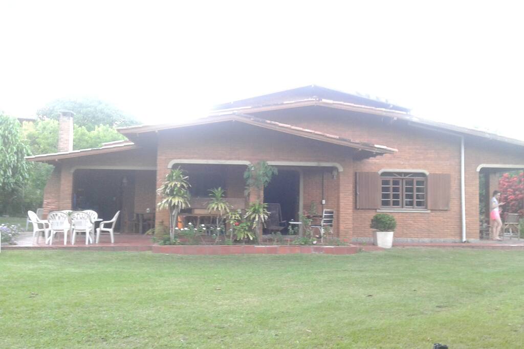 Pousada. vista lateral.