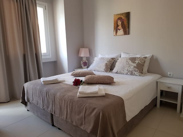 Heraklion Old Port Apartments managed Airbnb listing 3