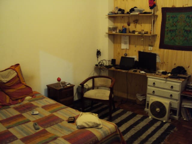 Arriendo cuarto por dias en apartam