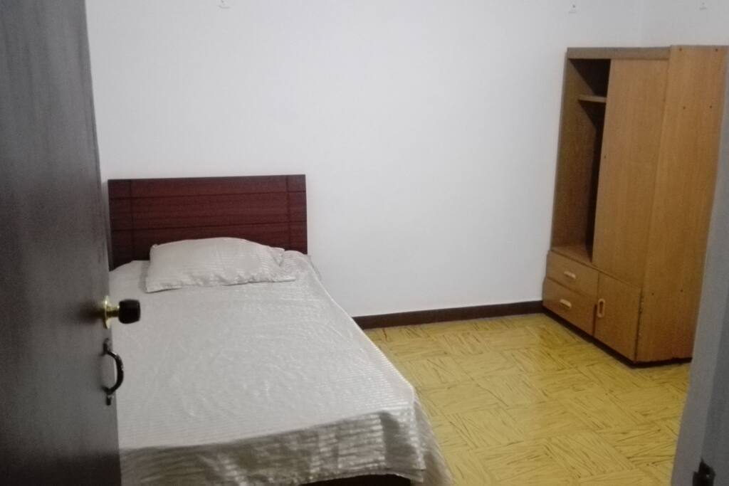 Habitación privada para dos personas por el precio de uno!!