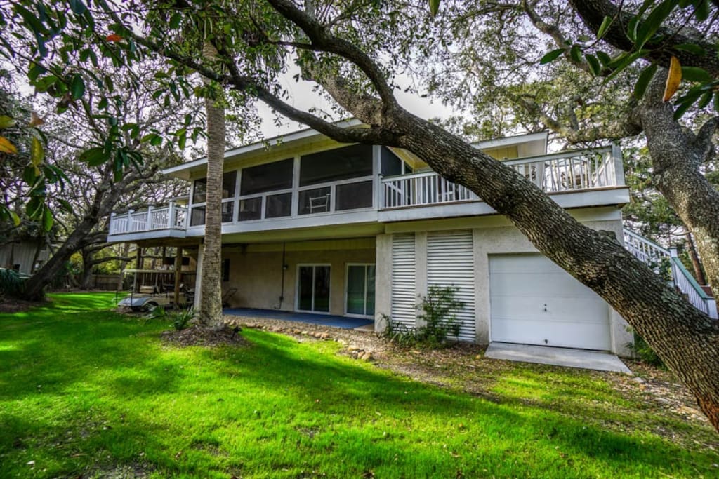 Beach side of House and Back Yard