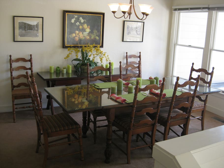 Gracious dining for up to 6, additional table on large deck. Well equipped kitchen, extra counter space, large BBQ.
