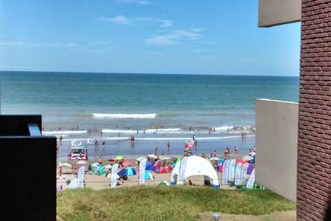 Oceanfront, nice, comfortable and conveniently located.