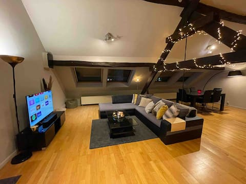 Lovely loft for romantic getaway or family trip