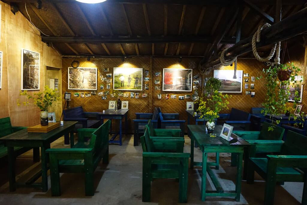 一层咖啡屋