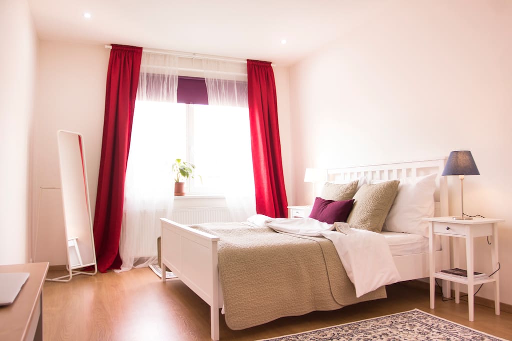 The master bedroom as well as the whole apartment aims at providing the best comfort.