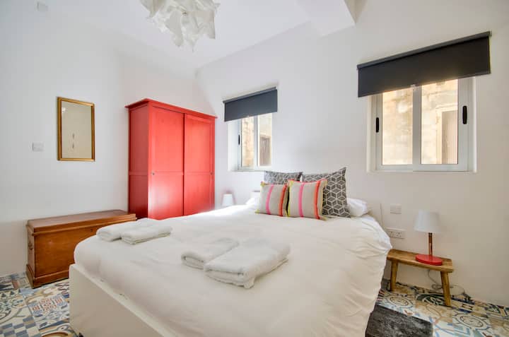 1st bedroom