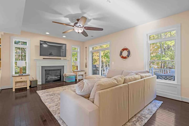 Coastal Wooded Escape In Oyster Harbor! - Maryland