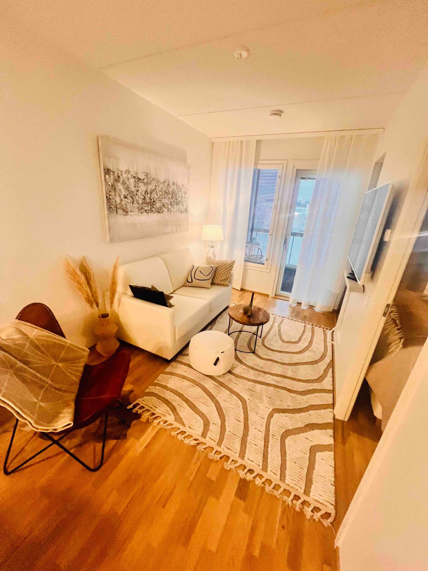 2 Room / Central Railway / Free Parking 4