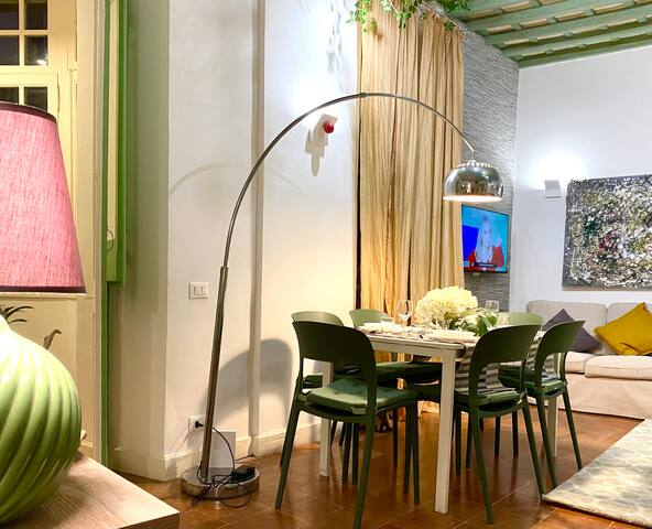 Pantheon Ancient Rome Apartment gallery image 2