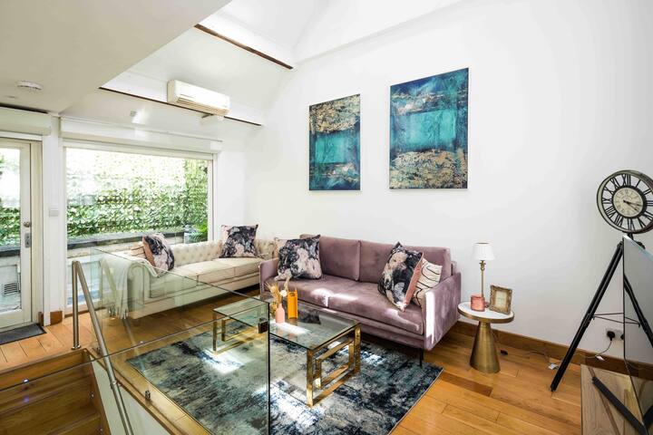 Central Harrods Knightsbridge 3beds 2.5 bath House gallery image 3