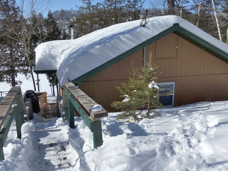 Welcome to Lac Bernard. Entrance to the cottage