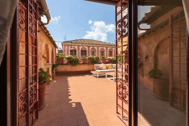 Pricipessa Trevi – Vacanze Romane – With terrace