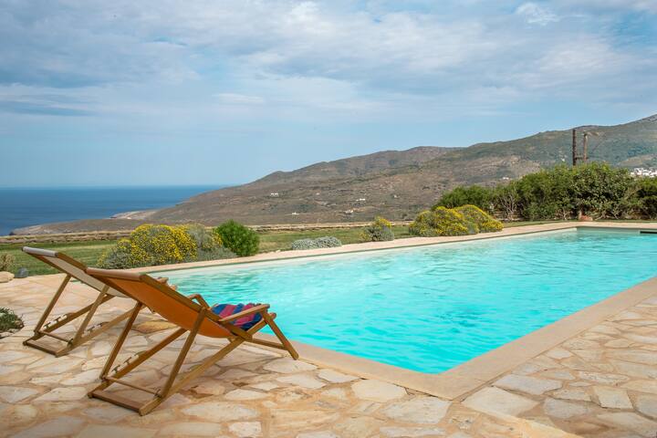 Villa Oliva – majestic views of Andros gallery image 3