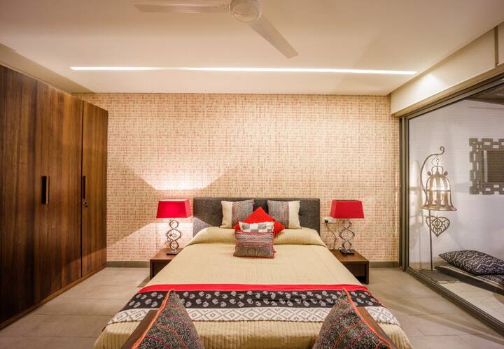 Bedroom 2 Decor