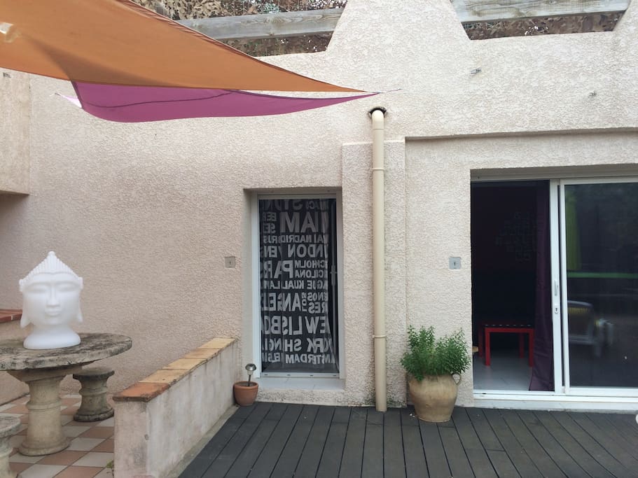 Entrée de votre logement par la cour partagée