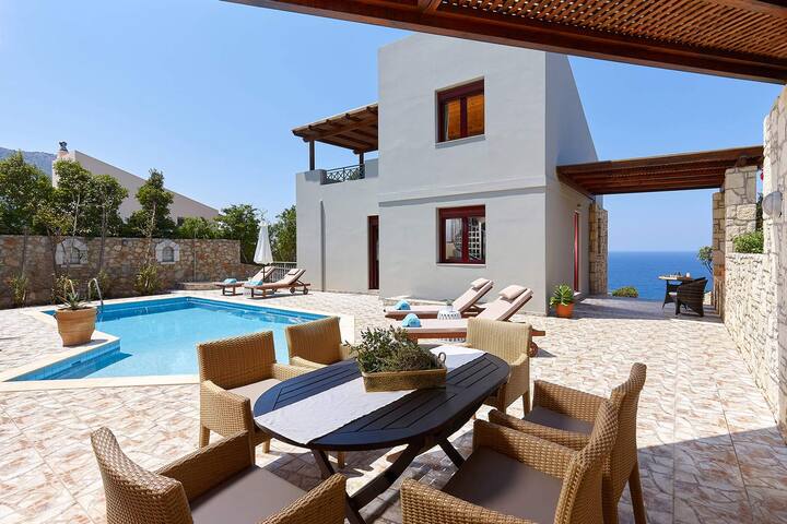 Villa Dioni Bali, 3 BD, 2 BA, private pool