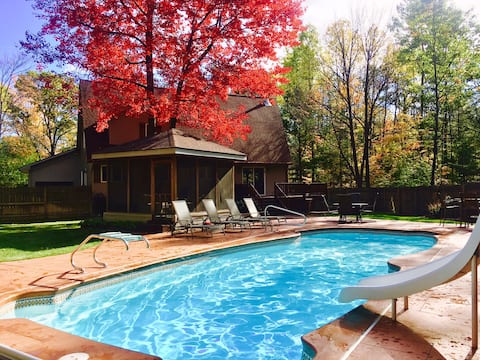 Black Bear Lodge hot tub and heated pool.