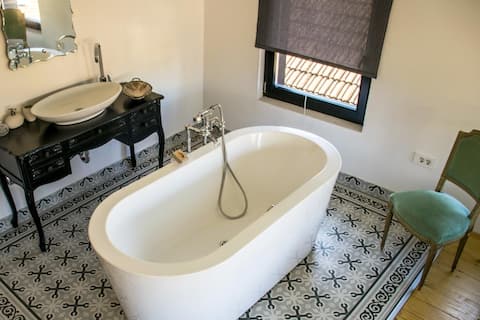 Secret Rooms Guest house